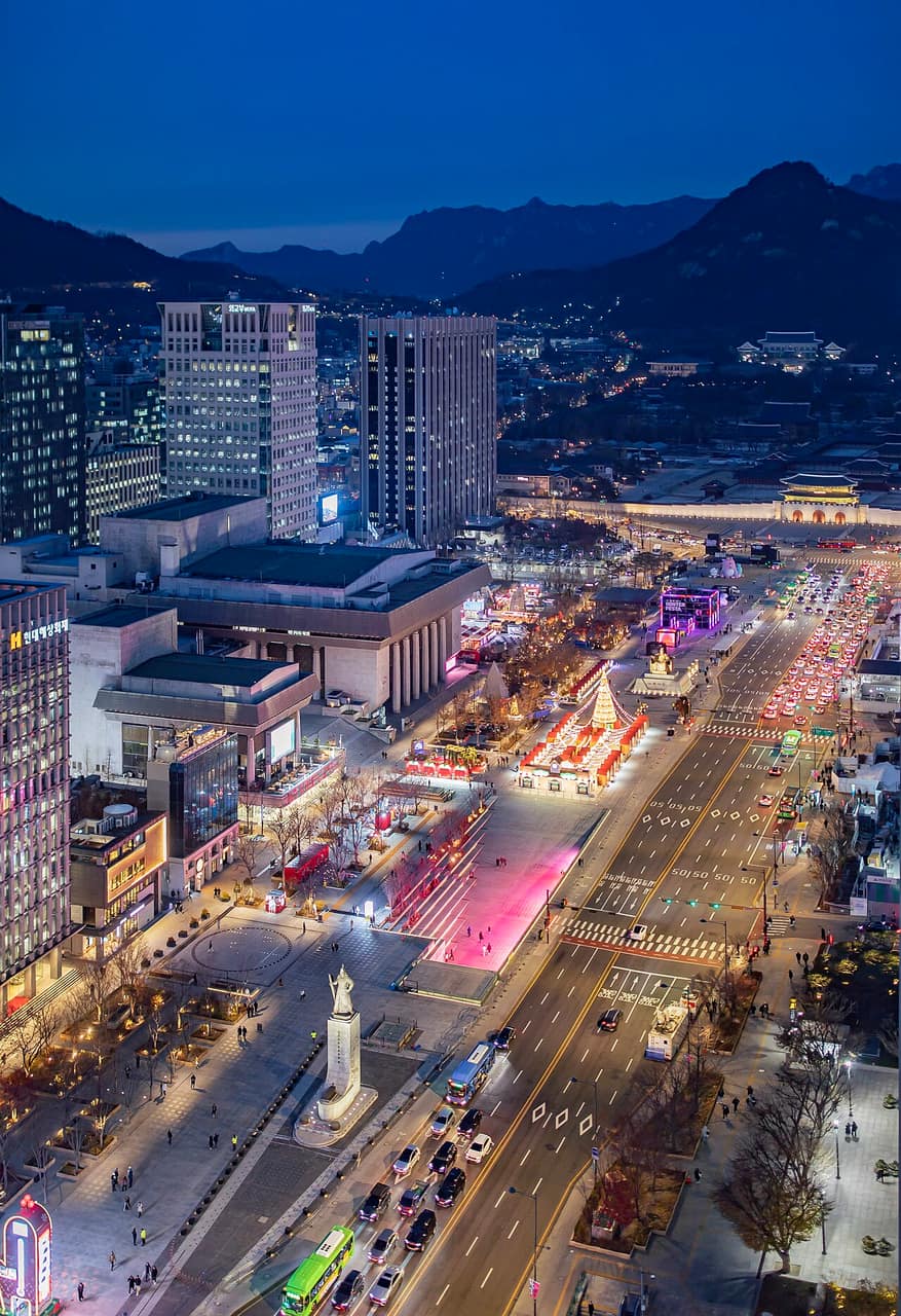 Gwanghwamun Square at night